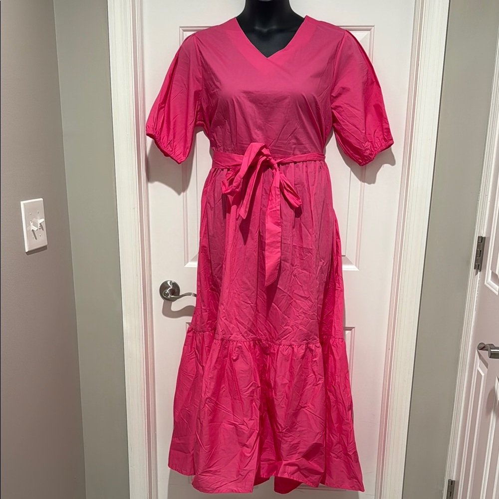 NEW Chic Soul Elegant Pink V-Neck Dress